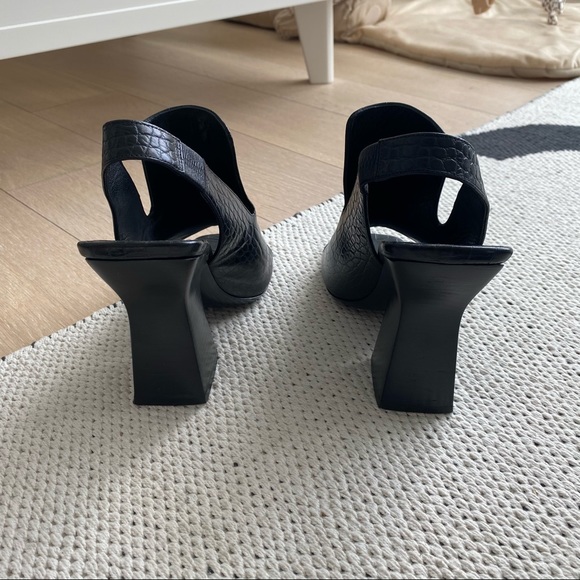 Céline Heels - Picture 3 of 4